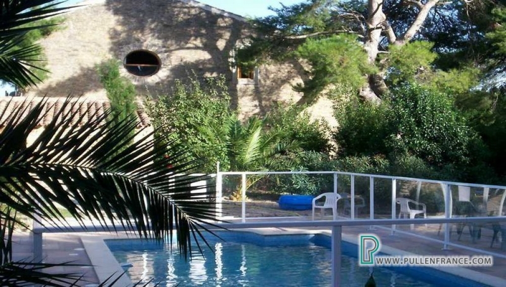 Well Established Bed & Breakfast With Extensive Grounds In The Minervois